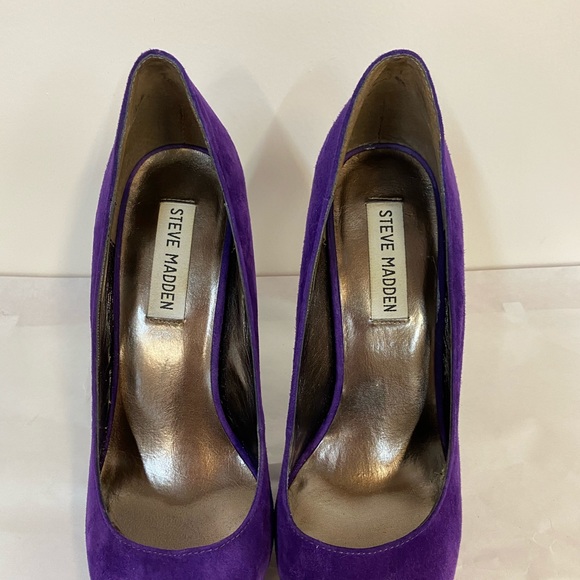 Steve Madden Vivvaa Purple Suede Heels - Picture 6 of 9